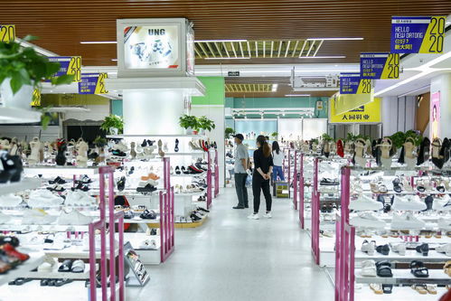 收回經(jīng)營(yíng)權(quán),租賃改自營(yíng) 引入直播賣(mài)貨 鄭州昔日 鞋業(yè)一哥 能否新生