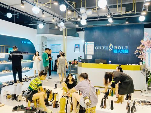 漢口北秋冬鞋業(yè)訂貨季火爆開啟 戶外機(jī)能鞋成新風(fēng)尚